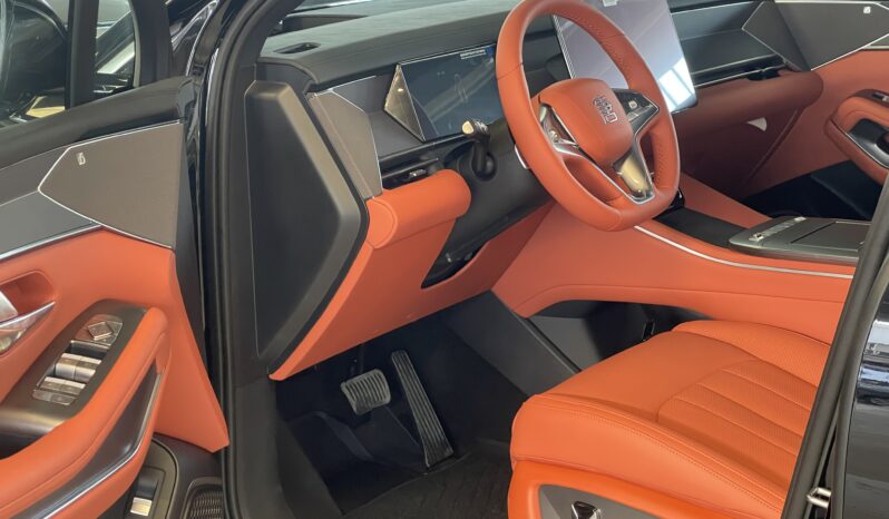 
								BYD TANG L DMi 2025 plugin Hybrid كامل									
