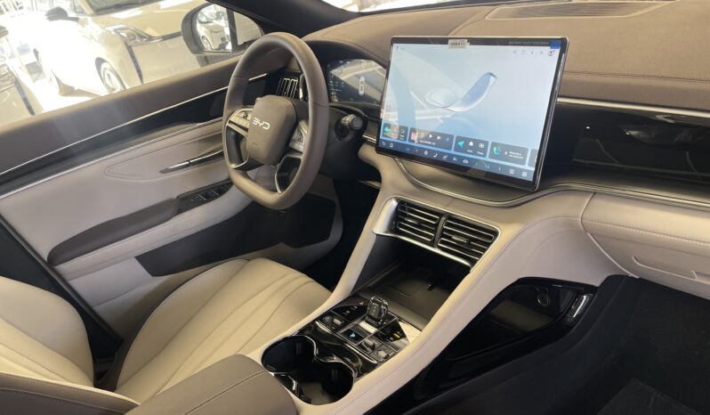 
								BYD SONG PLUS 2025 DMI كامل									