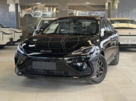 BYD Seal 05 DM-i Plug-in Hybrid 2025