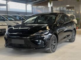 BYD Seal 05 DM-i Plug-in Hybrid 2025