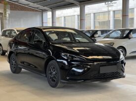 BYD Seal 05 DM-i Plug-in Hybrid 2025