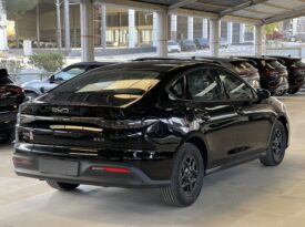 BYD Seal 05 DM-i Plug-in Hybrid 2025
