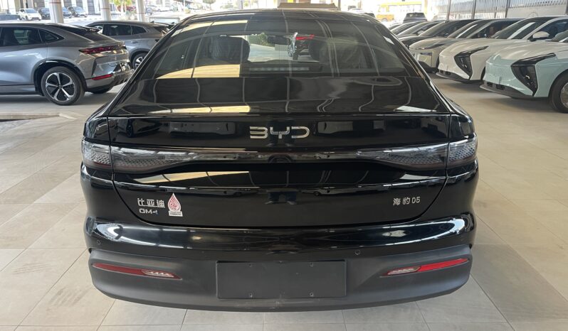 
								BYD Seal 05 DM-i Plug-in Hybrid 2025 كامل									